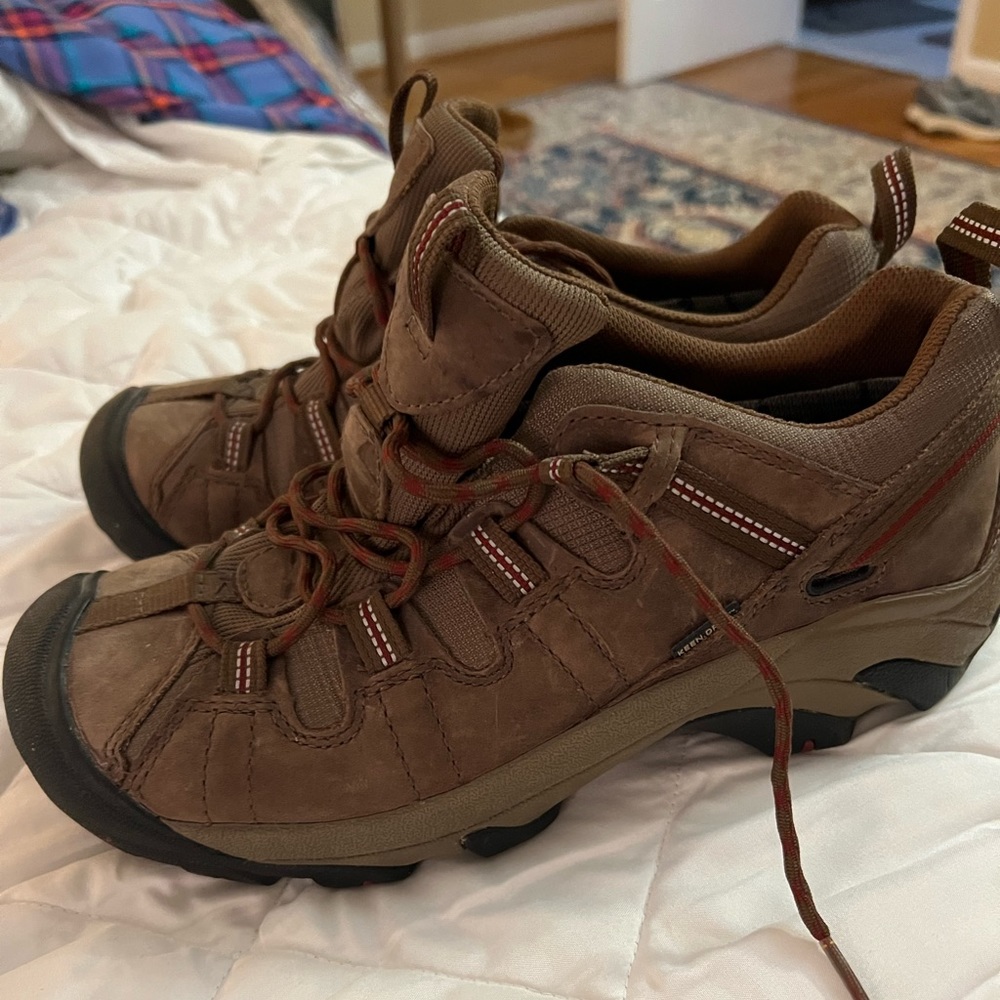 Keen hiking boots i wore probably 5-6 times. Never got dirty really